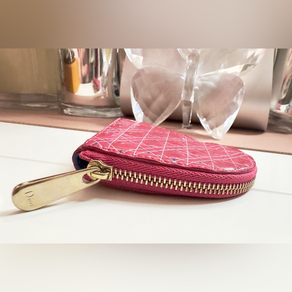 Pink Dior Heart Coin Wallet - Picture 9 of 12